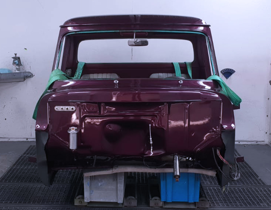 Restaurierung des Ford F100